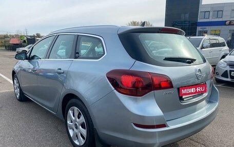 Opel Astra J, 2011 год, 760 000 рублей, 8 фотография