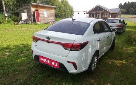 KIA Rio IV, 2018 год, 1 100 000 рублей, 9 фотография