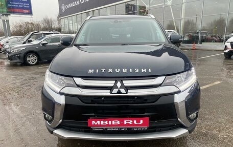 Mitsubishi Outlander III рестайлинг 3, 2018 год, 2 250 000 рублей, 2 фотография