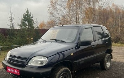 Chevrolet Niva I рестайлинг, 2004 год, 260 000 рублей, 1 фотография