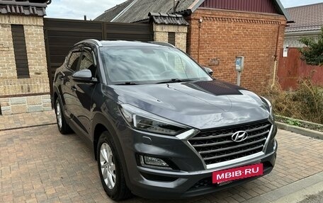 Hyundai Tucson III, 2018 год, 2 440 000 рублей, 2 фотография