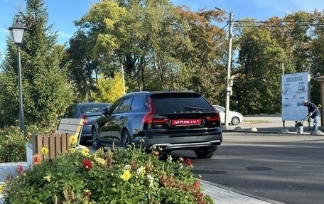 Volvo V90 Cross Country I рестайлинг, 2017 год, 3 650 000 рублей, 1 фотография