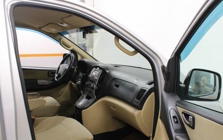 Hyundai Grand Starex Grand Starex I рестайлинг 2, 2010 год, 1 569 900 рублей, 13 фотография