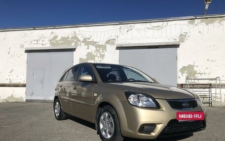 KIA Rio II, 2010 год, 799 000 рублей, 2 фотография