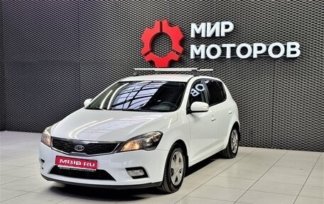 KIA cee'd I рестайлинг, 2012 год, 880 000 рублей, 1 фотография