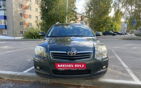 Toyota Avensis III рестайлинг, 2006 год, 1 100 000 рублей, 2 фотография