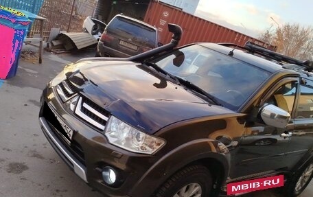 Mitsubishi Pajero Sport II рестайлинг, 2014 год, 2 400 000 рублей, 1 фотография