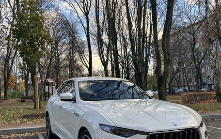 Maserati Levante I, 2016 год, 4 350 000 рублей, 2 фотография