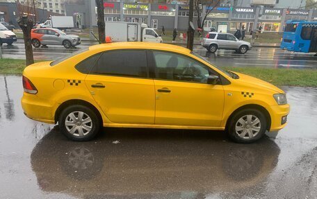 Volkswagen Polo VI (EU Market), 2015 год, 600 000 рублей, 4 фотография