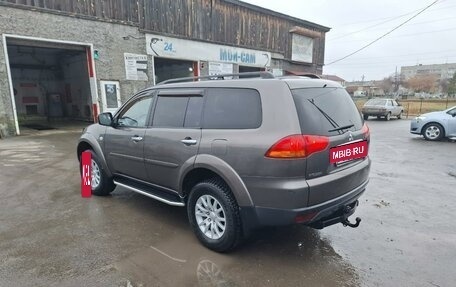 Mitsubishi Pajero Sport II рестайлинг, 2011 год, 1 900 000 рублей, 3 фотография