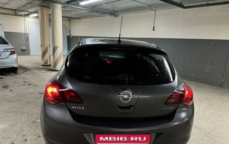 Opel Astra J, 2011 год, 850 000 рублей, 3 фотография