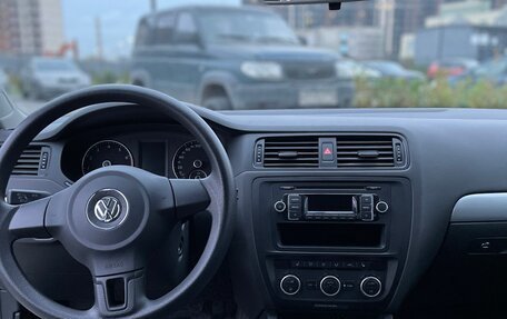 Volkswagen Jetta VI, 2013 год, 1 245 000 рублей, 6 фотография