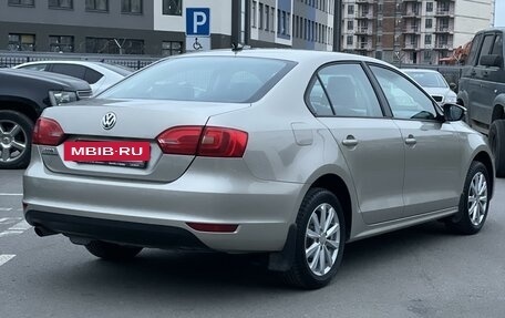 Volkswagen Jetta VI, 2013 год, 1 245 000 рублей, 2 фотография