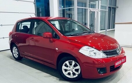 Nissan Tiida, 2010 год, 800 000 рублей, 3 фотография