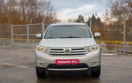 Toyota Highlander III, 2011 год, 2 310 000 рублей, 17 фотография