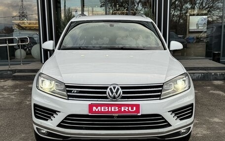 Volkswagen Touareg III, 2017 год, 3 899 000 рублей, 2 фотография