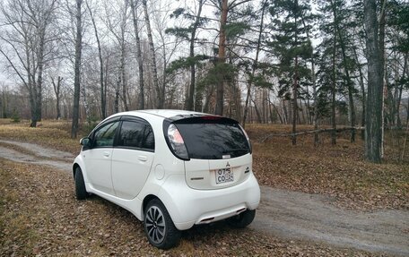 Mitsubishi i-MiEV, 2010 год, 550 000 рублей, 2 фотография