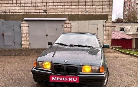 BMW 3 серия, 1998 год, 320 000 рублей, 2 фотография