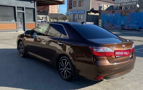 Toyota Camry, 2017 год, 2 100 000 рублей, 4 фотография