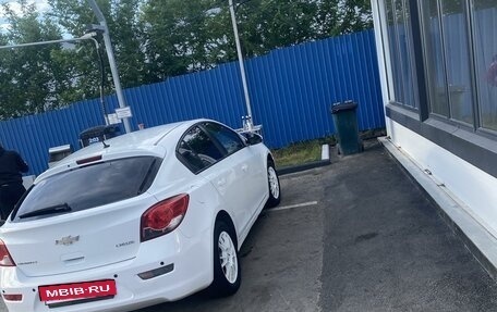 Chevrolet Cruze II, 2013 год, 950 000 рублей, 3 фотография