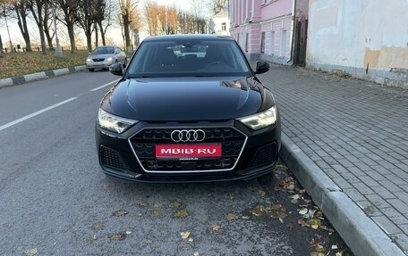 Audi A1, 2020 год, 2 400 000 рублей, 1 фотография