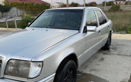 Mercedes-Benz W124, 1986 год, 450 000 рублей, 3 фотография