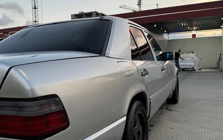 Mercedes-Benz W124, 1986 год, 450 000 рублей, 5 фотография