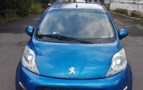 Peugeot 107 I рестайлинг, 2012 год, 550 000 рублей, 3 фотография