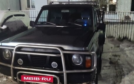 Nissan Patrol, 1990 год, 800 000 рублей, 3 фотография