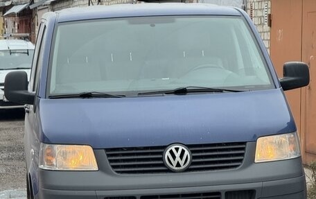 Volkswagen Transporter T5 рестайлинг, 2008 год, 1 800 000 рублей, 2 фотография