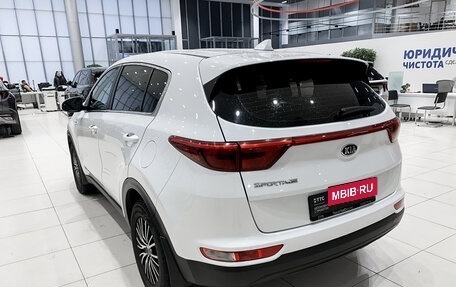 KIA Sportage IV рестайлинг, 2018 год, 1 899 000 рублей, 7 фотография