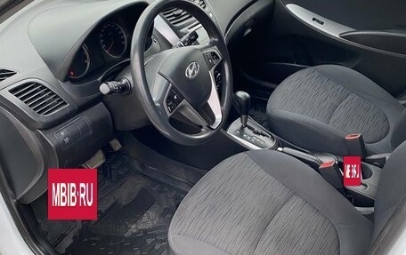 Hyundai Solaris II рестайлинг, 2014 год, 1 030 000 рублей, 10 фотография