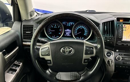 Toyota Land Cruiser 200, 2011 год, 3 590 000 рублей, 12 фотография