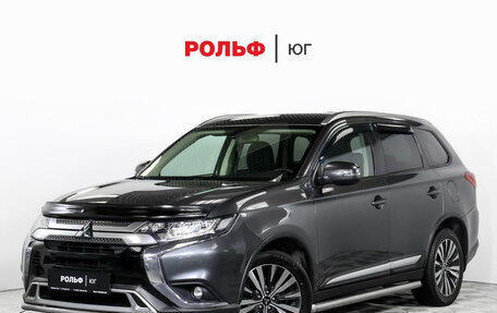 Mitsubishi Outlander III рестайлинг 3, 2019 год, 2 095 000 рублей, 1 фотография