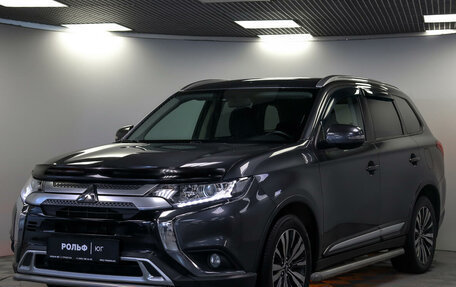 Mitsubishi Outlander III рестайлинг 3, 2019 год, 2 095 000 рублей, 19 фотография