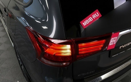 Mitsubishi Outlander III рестайлинг 3, 2019 год, 2 095 000 рублей, 26 фотография