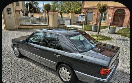 Mercedes-Benz W124, 1992 год, 8 600 000 рублей, 11 фотография