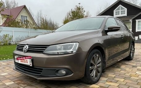 Volkswagen Jetta VI, 2013 год, 850 000 рублей, 4 фотография