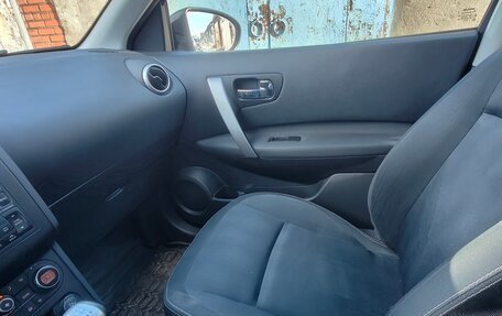 Nissan Qashqai, 2010 год, 1 100 000 рублей, 2 фотография