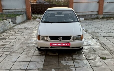 Volkswagen Polo III рестайлинг, 1999 год, 175 000 рублей, 2 фотография