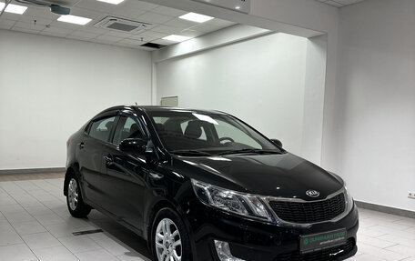 KIA Rio III рестайлинг, 2013 год, 857 000 рублей, 3 фотография