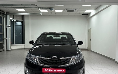 KIA Rio III рестайлинг, 2013 год, 857 000 рублей, 2 фотография