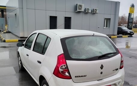 Renault Sandero I, 2014 год, 890 000 рублей, 6 фотография