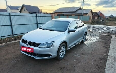 Volkswagen Jetta VI, 2014 год, 1 135 000 рублей, 2 фотография