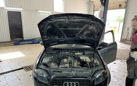 Audi A4, 2005 год, 1 200 000 рублей, 13 фотография