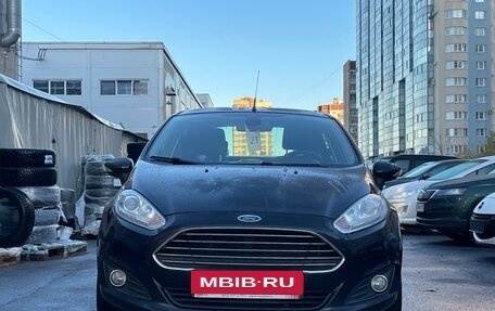 Ford Fiesta, 2015 год, 899 000 рублей, 5 фотография