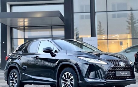 Lexus RX IV рестайлинг, 2020 год, 6 100 000 рублей, 2 фотография