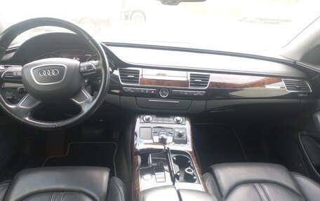 Audi A8, 2010 год, 1 900 000 рублей, 6 фотография