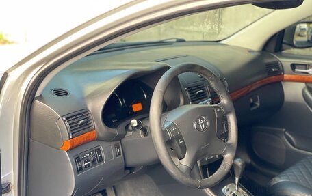 Toyota Avensis III рестайлинг, 2006 год, 985 000 рублей, 20 фотография