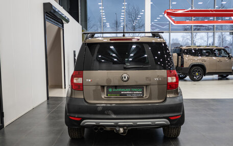 Skoda Yeti I рестайлинг, 2012 год, 1 010 000 рублей, 8 фотография